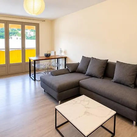 2 Pieces Apartment *