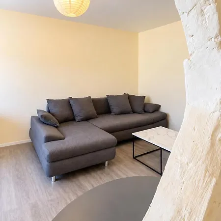 Apartment 2 Pieces